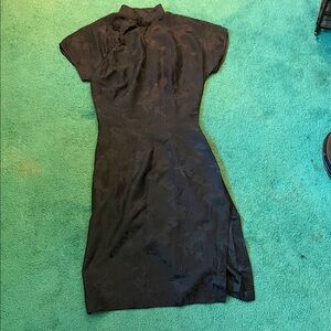 Elegant Antique/Vintage Black Cheongsam Dress 100% silk